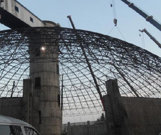 乌兰浩特网架分条或分块安装法